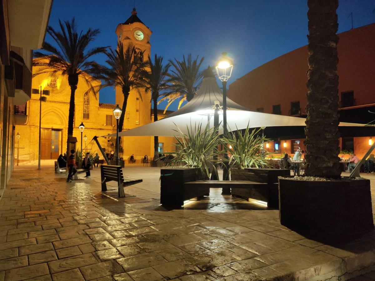 Apartamento Plaza De La Iglesia Deltebre Exterior photo
