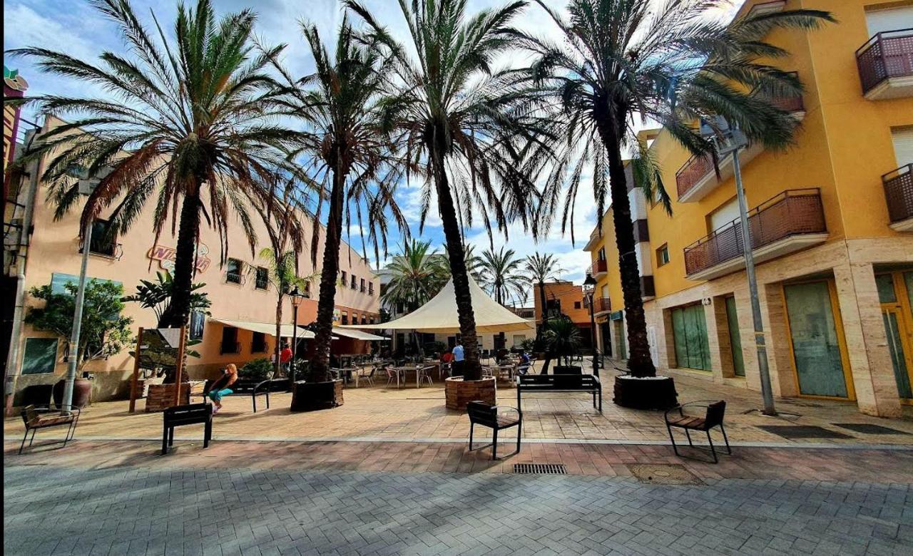 Apartamento Plaza De La Iglesia Deltebre Exterior photo